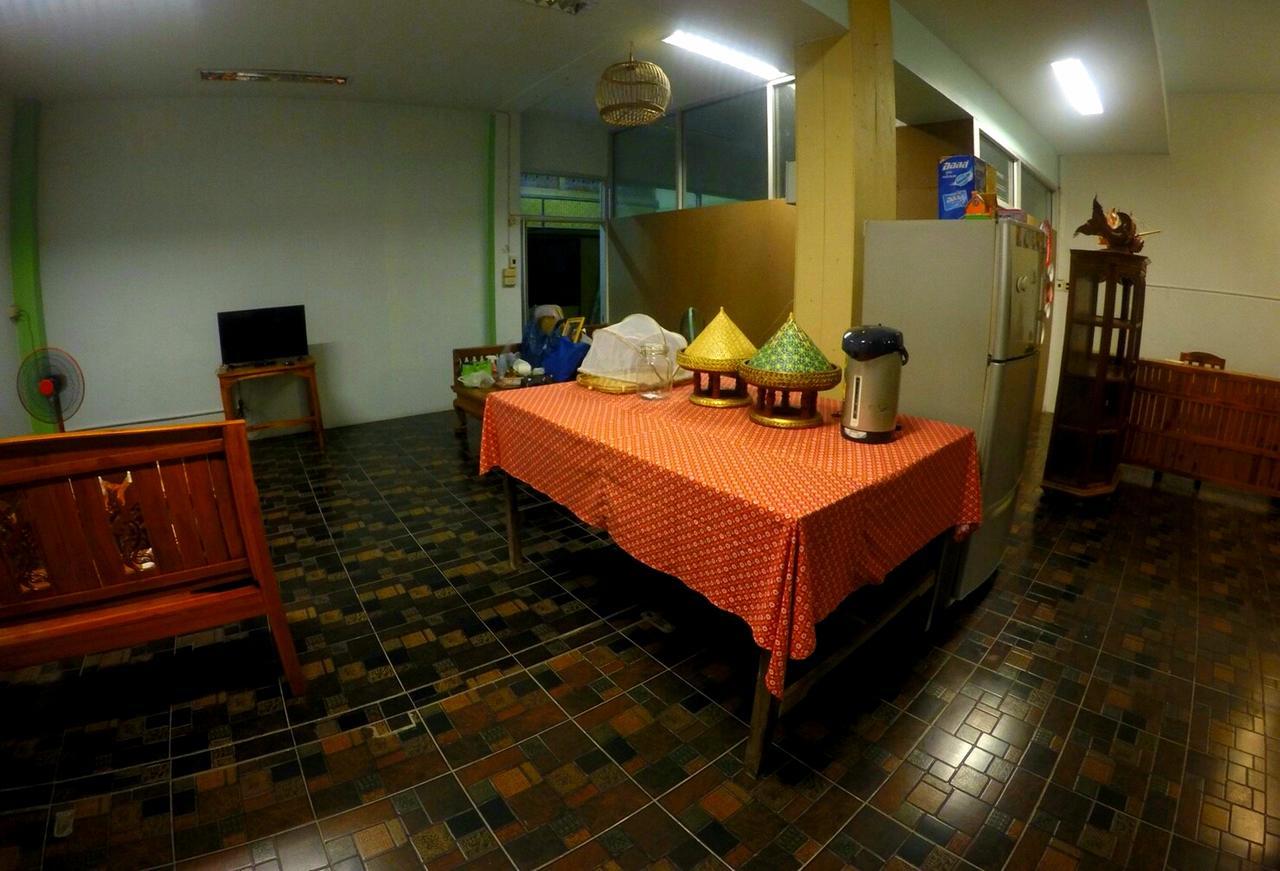 My Home Hostel Sukhothai Mueang Kao Esterno foto